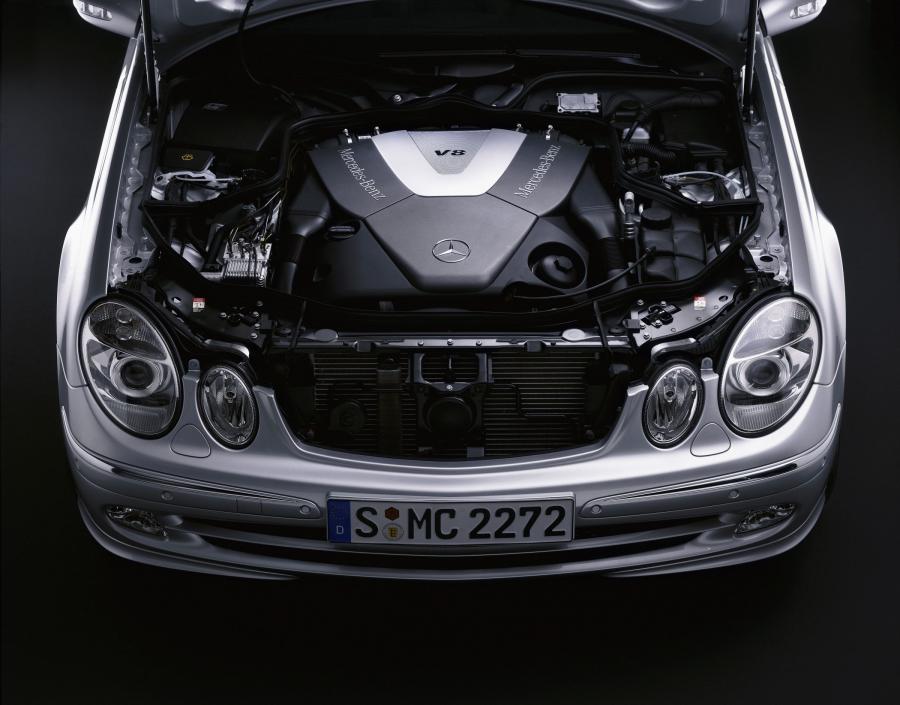  Mercedes-Benz E-Class 2002 года  (фото 114 из 448)